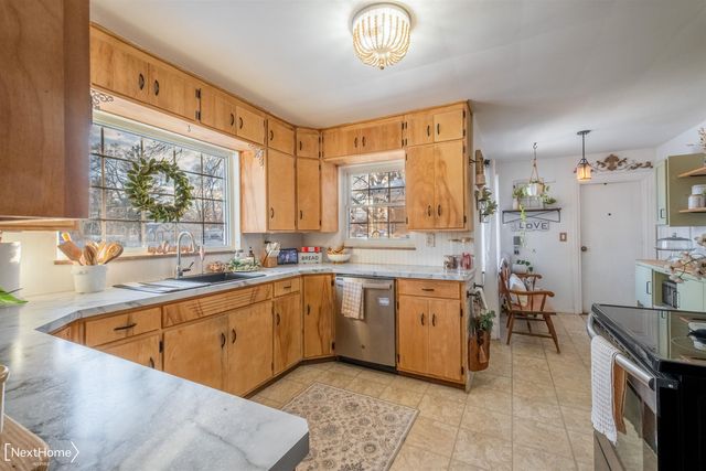 4253 Potter Road, Flint, MI 48506