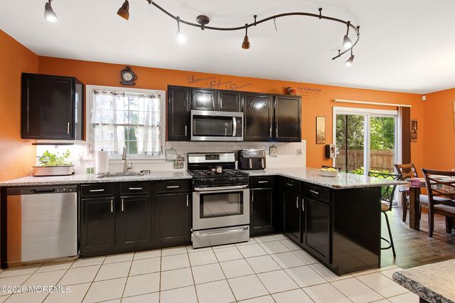 124 Yeoman Road, Manahawkin, NJ 08050