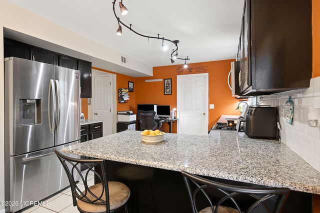 124 Yeoman Road, Manahawkin, NJ 08050