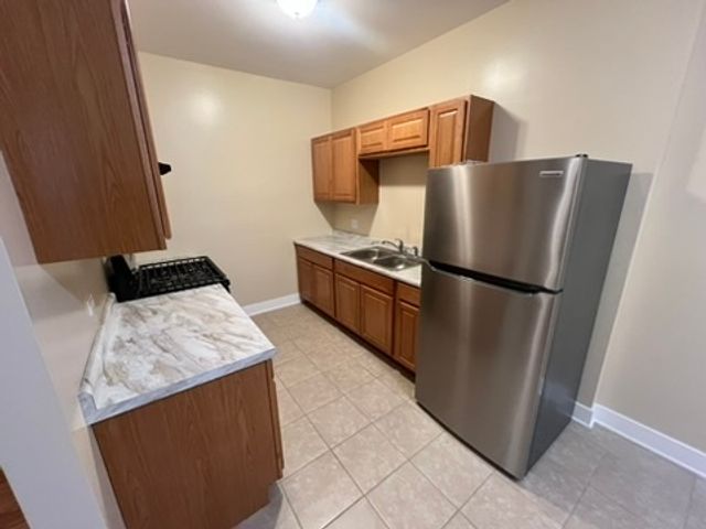 7506 S Vernon Avenue 3C, Chicago, IL 60619