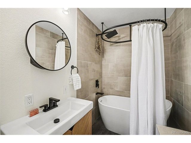 2582 Ingalls St, Edgewater, CO 80214