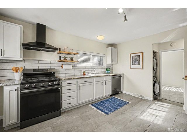 2582 Ingalls St, Edgewater, CO 80214