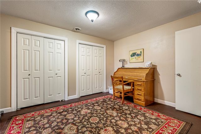 1848 Rolling Hills Drive, Fayetteville, AR 72703