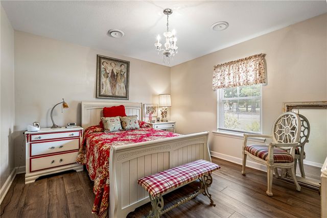 1848 Rolling Hills Drive, Fayetteville, AR 72703