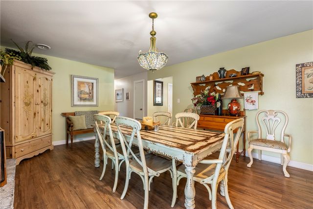 1848 Rolling Hills Drive, Fayetteville, AR 72703