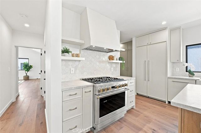 9127 Hargis, Los Angeles, CA 90034