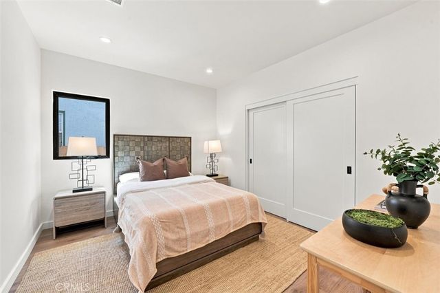 9127 Hargis, Los Angeles, CA 90034