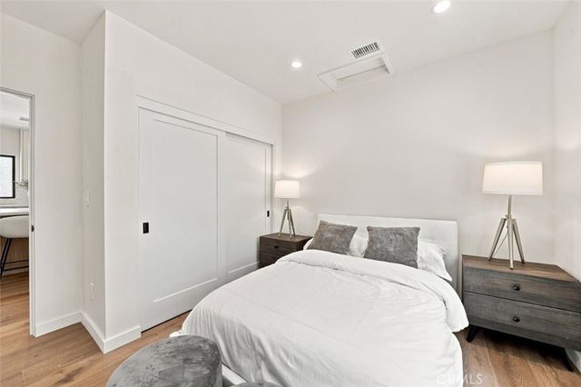 9127 Hargis, Los Angeles, CA 90034