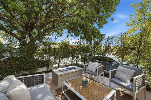 9127 Hargis, Los Angeles, CA 90034