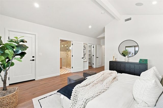 9127 Hargis, Los Angeles, CA 90034
