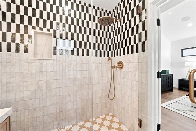 9127 Hargis, Los Angeles, CA 90034