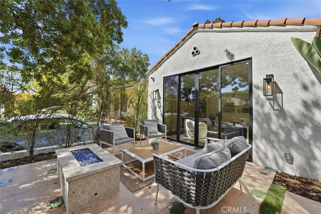 9127 Hargis, Los Angeles, CA 90034