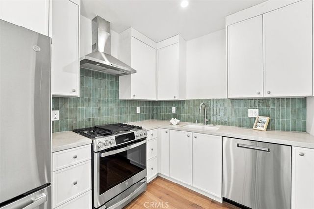 9127 Hargis, Los Angeles, CA 90034