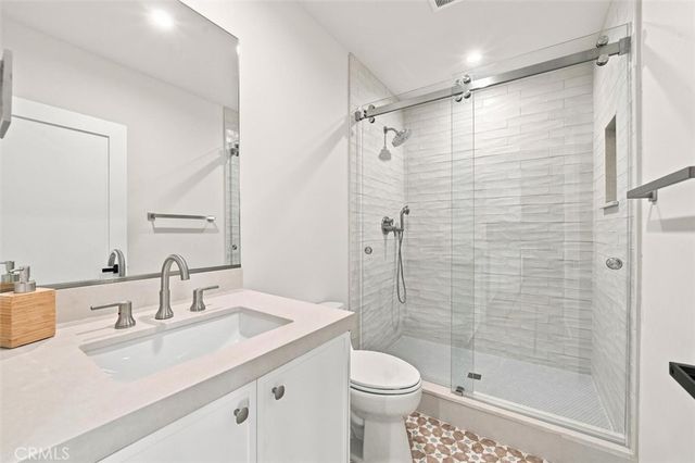 9127 Hargis, Los Angeles, CA 90034