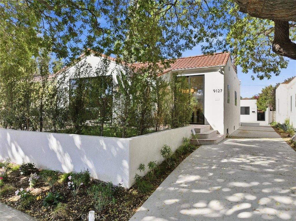 9127 Hargis, Los Angeles, CA 90034 — photo 2