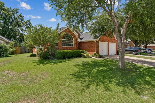 4912 Parkside Way, Fort Worth, TX 76137