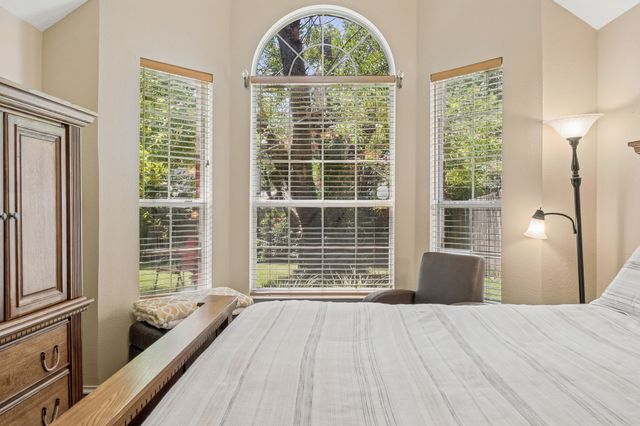 4912 Parkside Way, Fort Worth, TX 76137