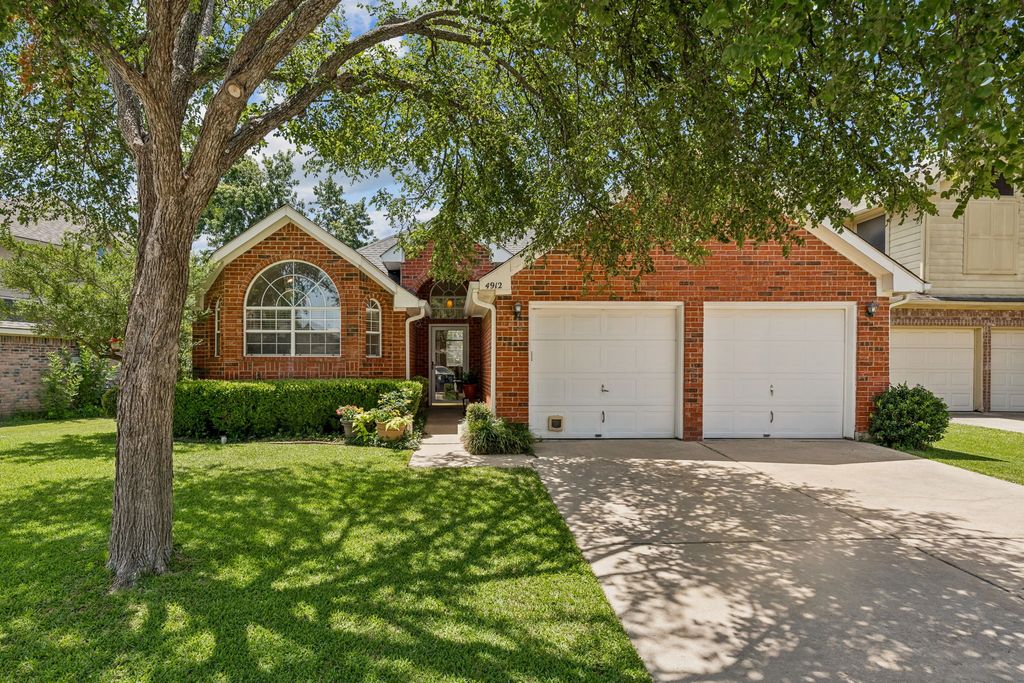 4912 Parkside Way, Fort Worth, TX 76137