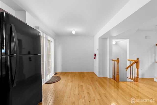 20 Alfred Avenue, Franklin, NJ 08873