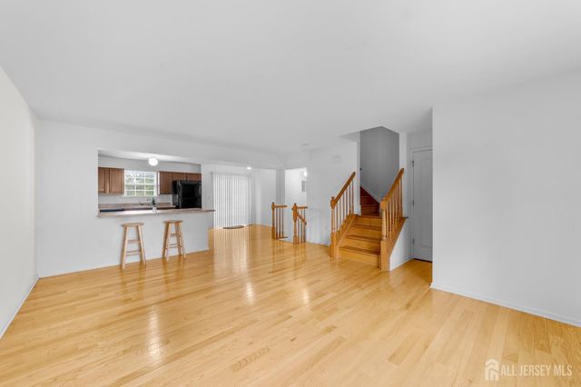 20 Alfred Avenue, Franklin, NJ 08873