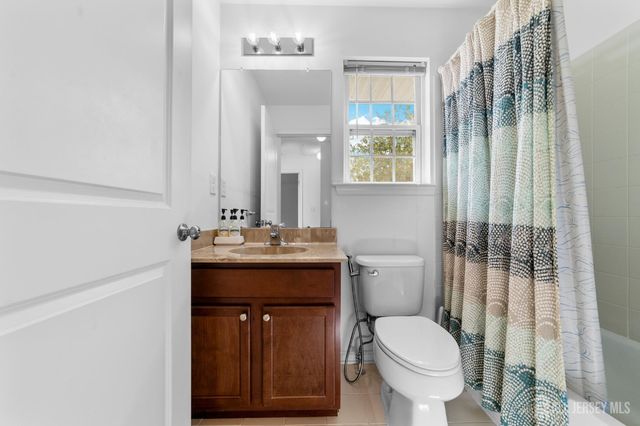 20 Alfred Avenue, Franklin, NJ 08873