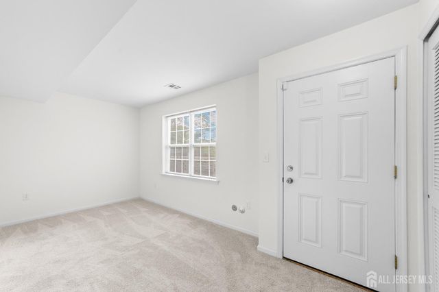 20 Alfred Avenue, Franklin, NJ 08873