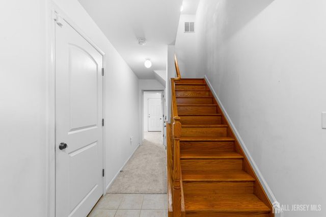 20 Alfred Avenue, Franklin, NJ 08873