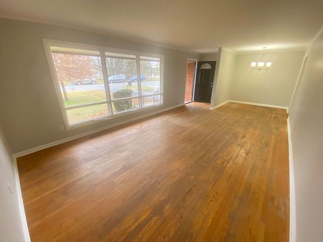 1527 Stonewall Blvd, Murfreesboro, TN 37130