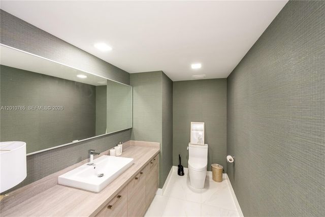 400 Sunny Isles Blvd 1518, Sunny Isles Beach, FL 33160