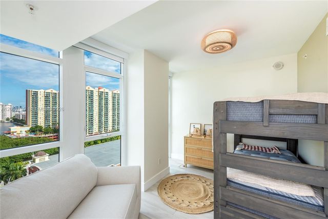 400 Sunny Isles Blvd 1518, Sunny Isles Beach, FL 33160