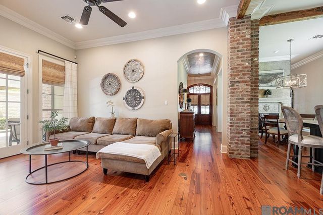 7911 Willow Grove Blvd, Saint George, LA 70810