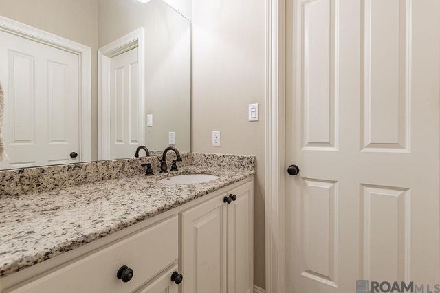 7911 Willow Grove Blvd, Saint George, LA 70810