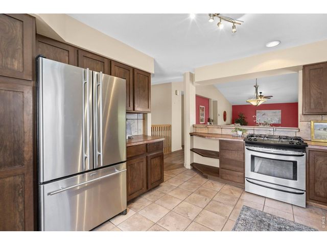 1235 Honeysuckle Ct, Windsor, CO 80550