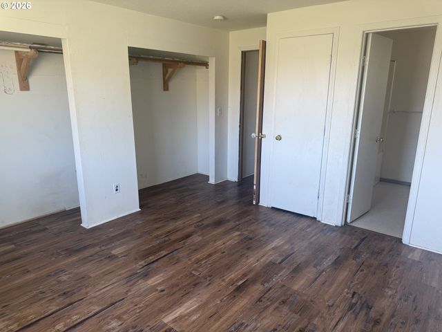 1300 Sw 10TH Ct, Pendleton, OR 97801