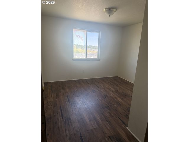 1300 Sw 10TH Ct, Pendleton, OR 97801