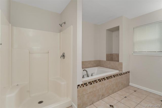 23 N Shirley Street, Pontiac, MI 48342