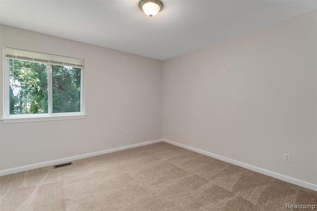 23 N Shirley Street, Pontiac, MI 48342