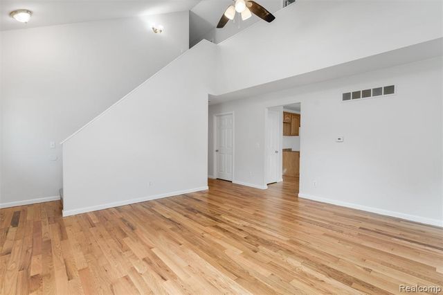 23 N Shirley Street, Pontiac, MI 48342