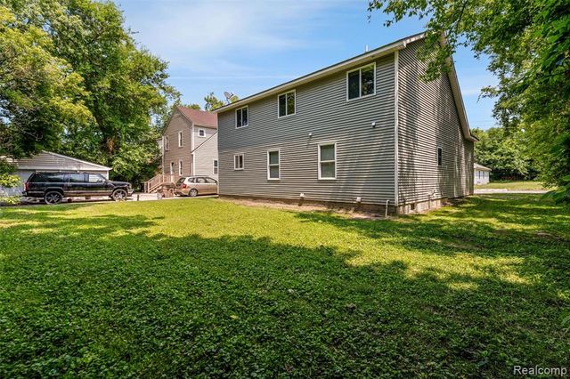 23 N Shirley Street, Pontiac, MI 48342