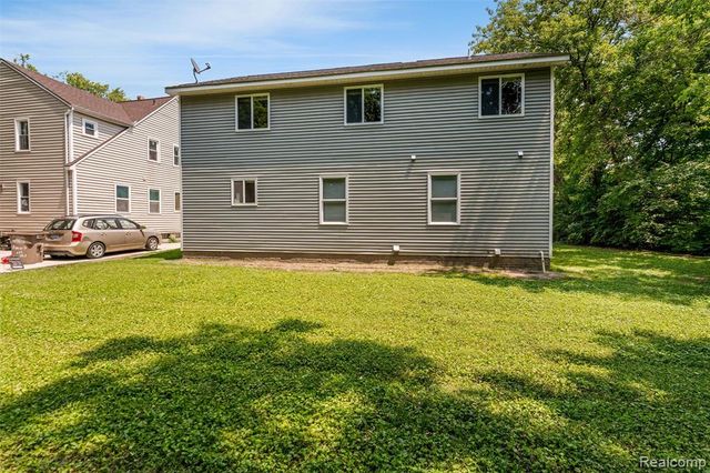 23 N Shirley Street, Pontiac, MI 48342