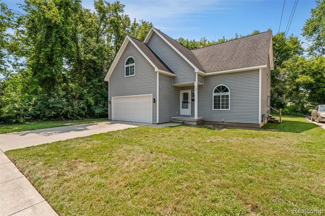 23 N Shirley Street, Pontiac, MI 48342