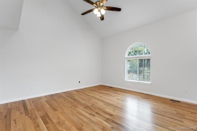 23 N Shirley Street, Pontiac, MI 48342