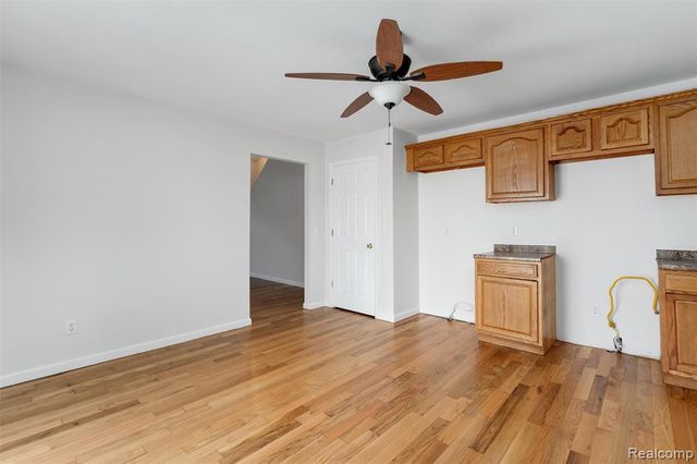 23 N Shirley Street, Pontiac, MI 48342
