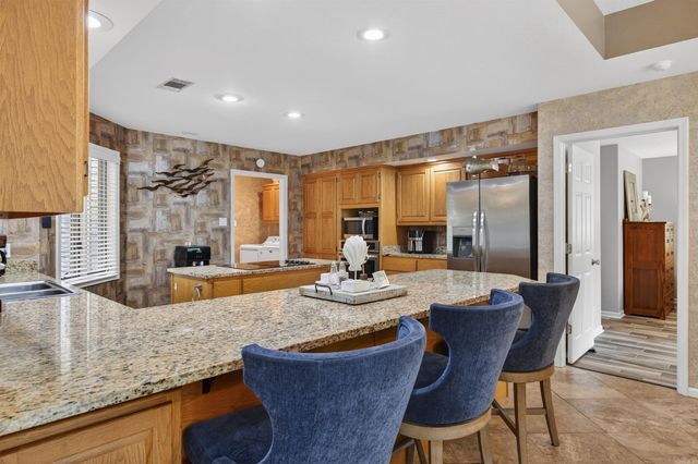 15 Tiburon Way, Hot Springs Village, AR 71909