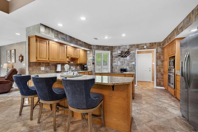 15 Tiburon Way, Hot Springs Village, AR 71909