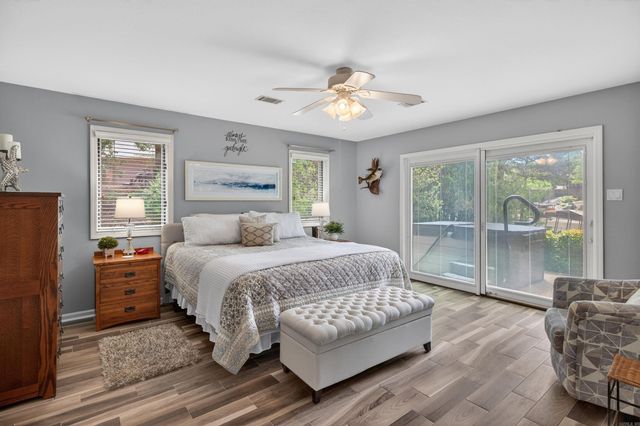 15 Tiburon Way, Hot Springs Village, AR 71909