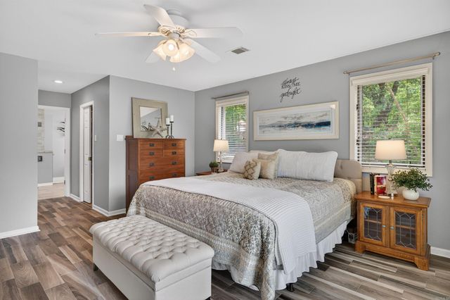 15 Tiburon Way, Hot Springs Village, AR 71909