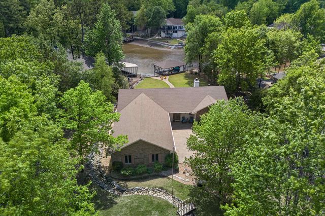 15 Tiburon Way, Hot Springs Village, AR 71909