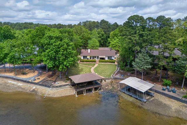 15 Tiburon Way, Hot Springs Village, AR 71909