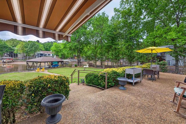 15 Tiburon Way, Hot Springs Village, AR 71909